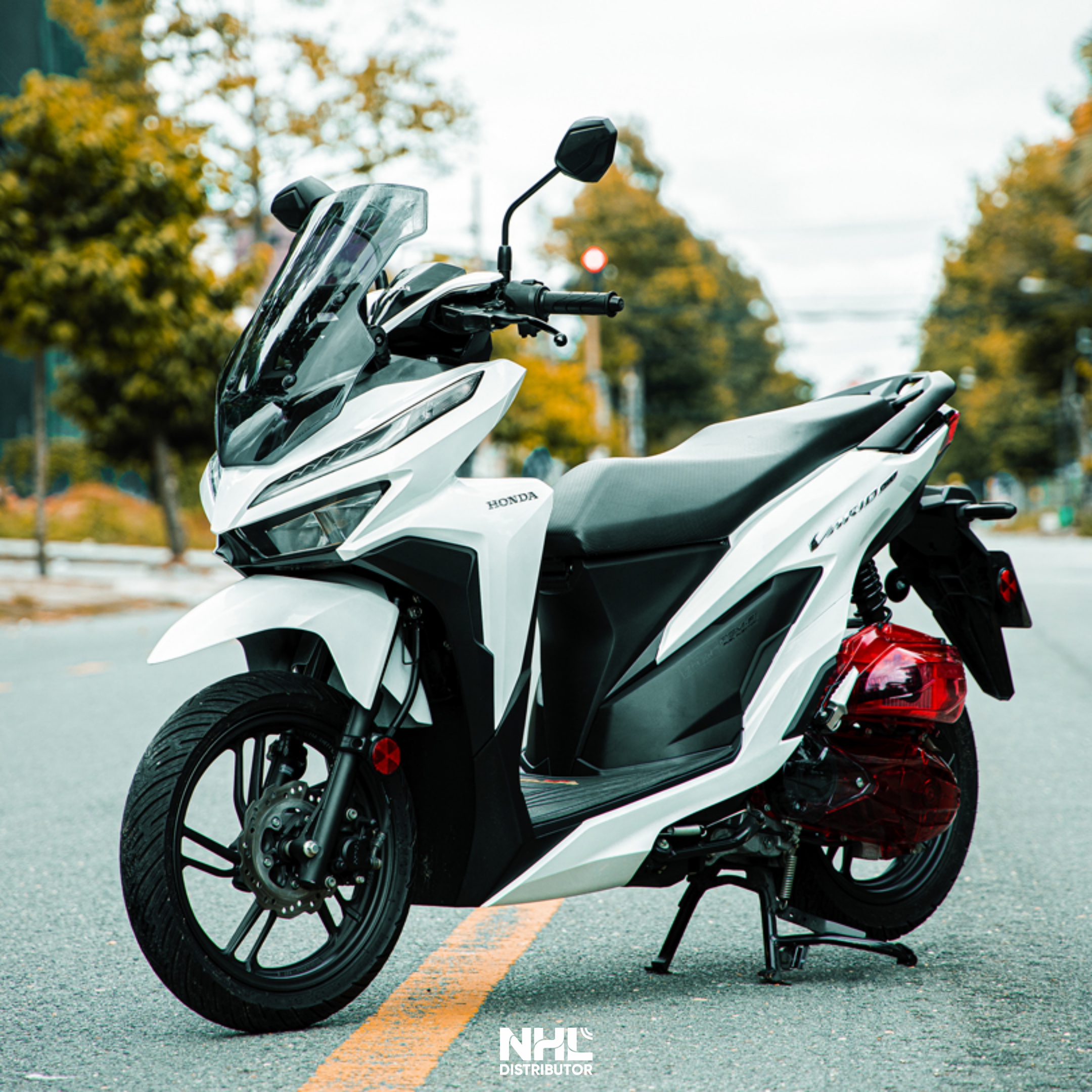 Kính chắn gió Zhi.pat cho Vario, Click 2018 - 2023 phong cách Touring chính hãng - Ảnh 2
