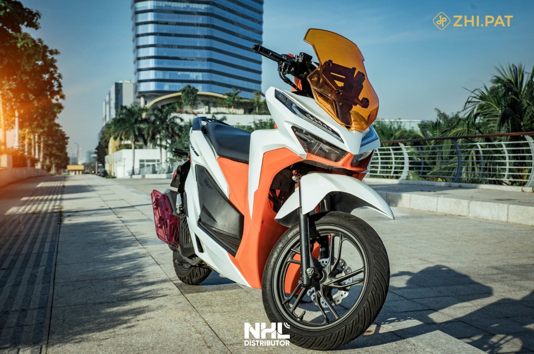 Kính chắn gió Zhi.pat cho Vario, Click 2018 - 2023 phong cách Touring chính hãng - Ảnh 3